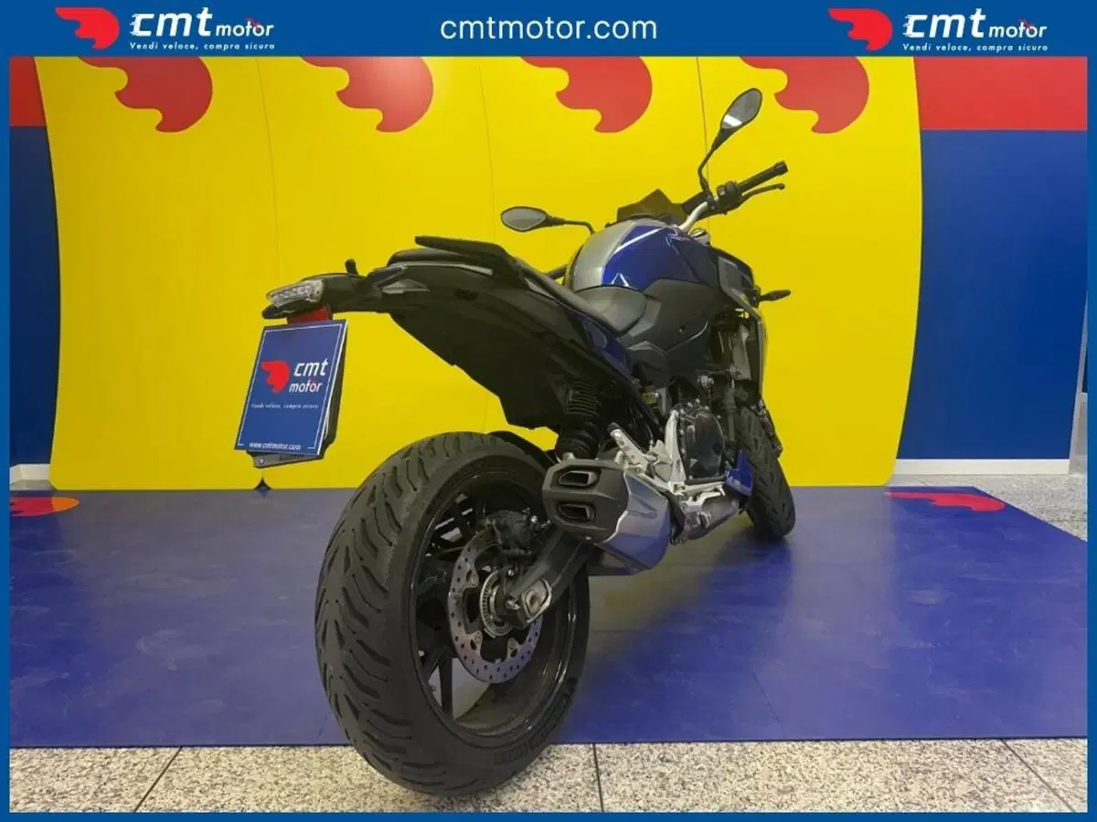 Bmw F 900 R (2021 - 24) (4)