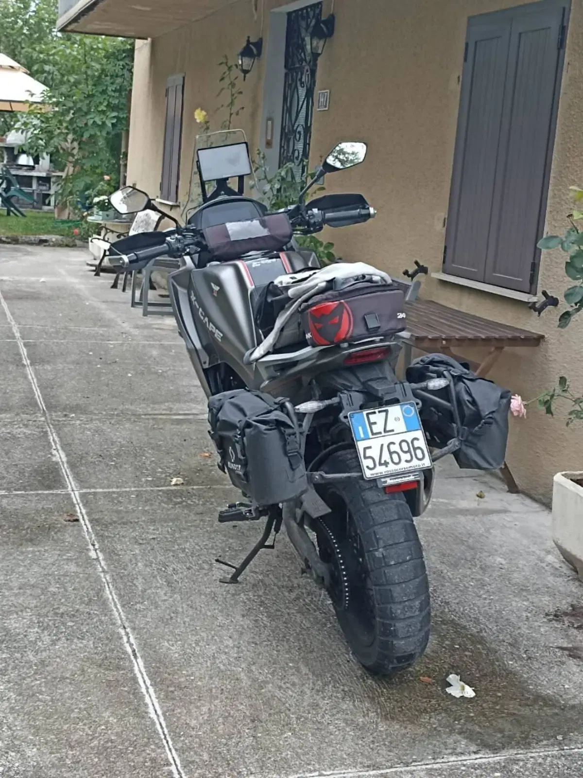 Moto Morini X-Cape 650 (2021 - 26) (3)