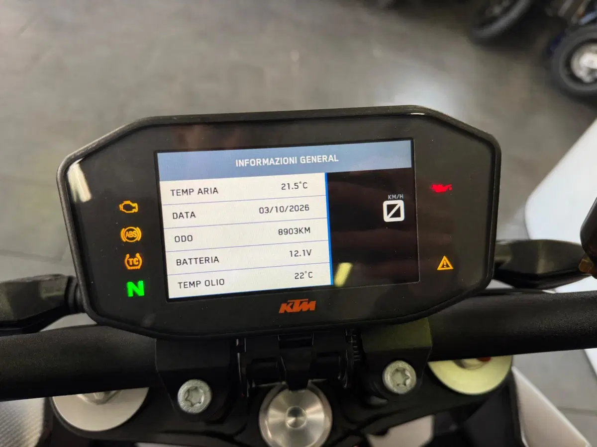 KTM 1290 Super Duke R ABS (2017 - 18) (12)