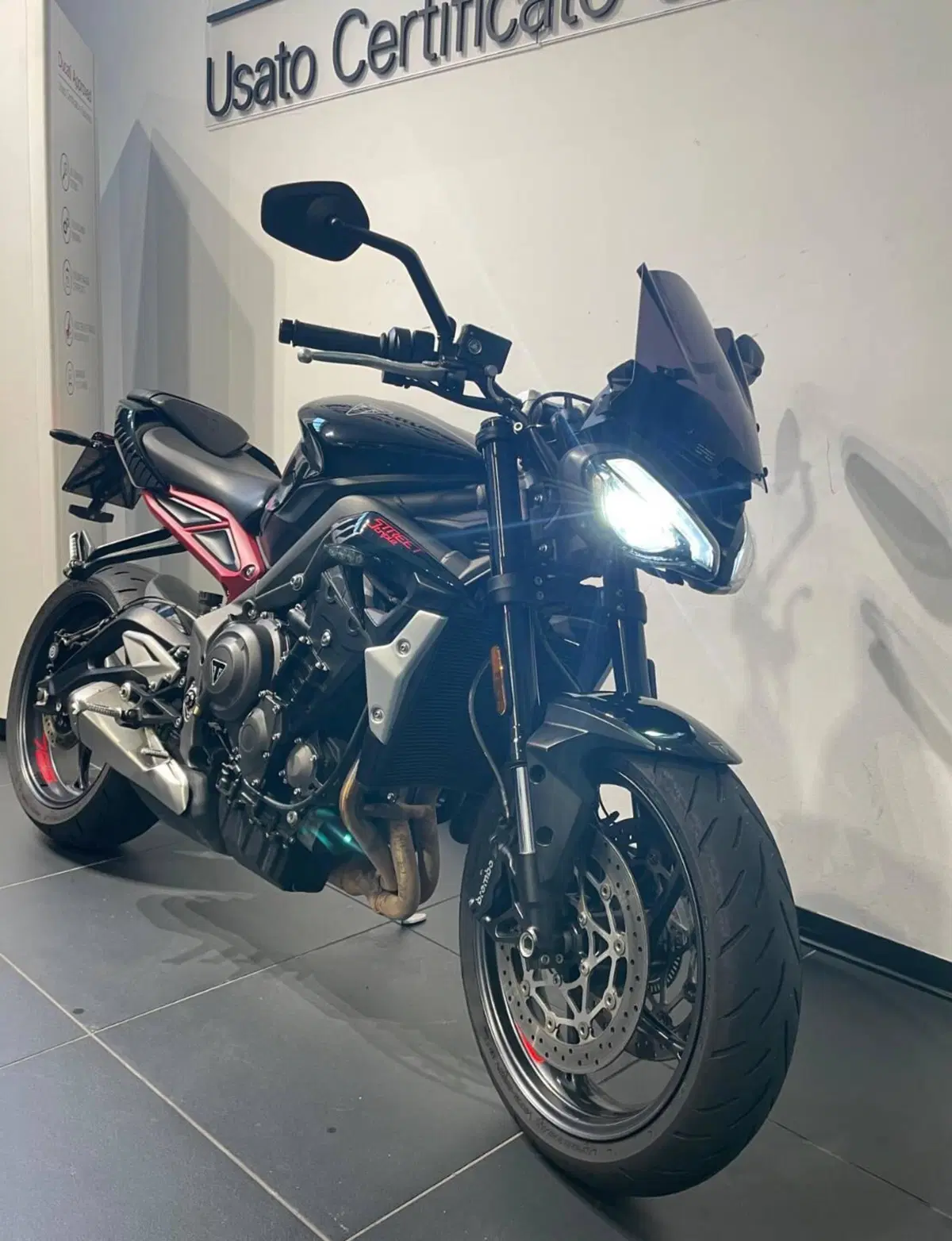 Triumph Street Triple R (2020 - 22) (3)