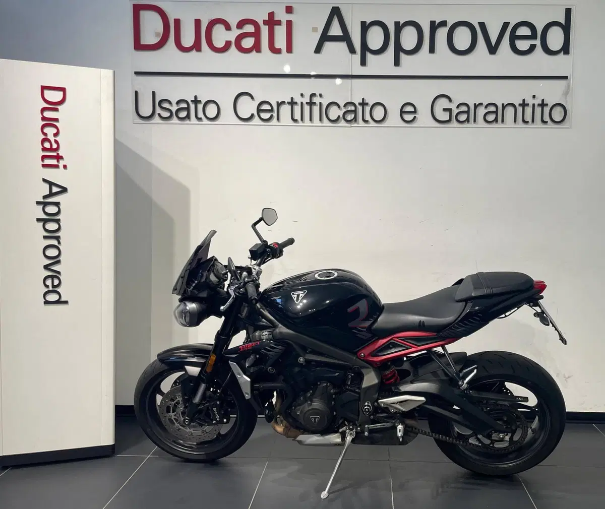 Triumph Street Triple R (2020 - 22) (7)