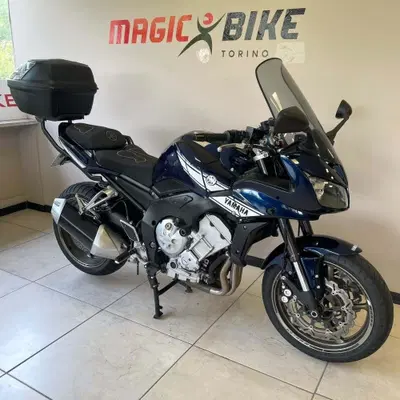 Yamaha FZ1 Fazer (2006 - 16) usata