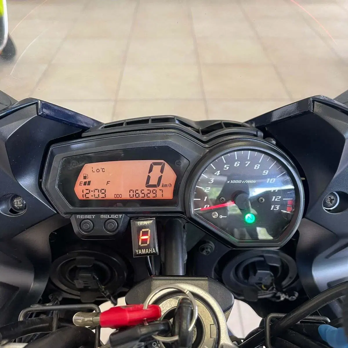 Yamaha FZ1 Fazer (2006 - 16) (3)