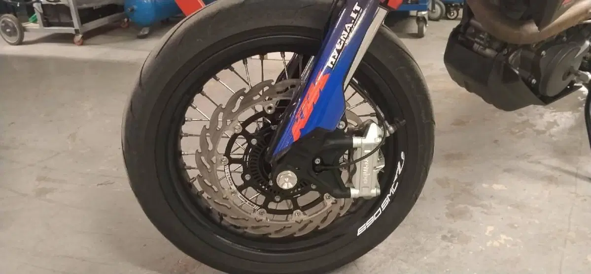 KTM 690 SMC R (2019 - 20)