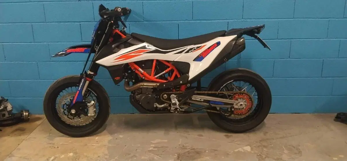 KTM 690 SMC R (2019 - 20) (4)