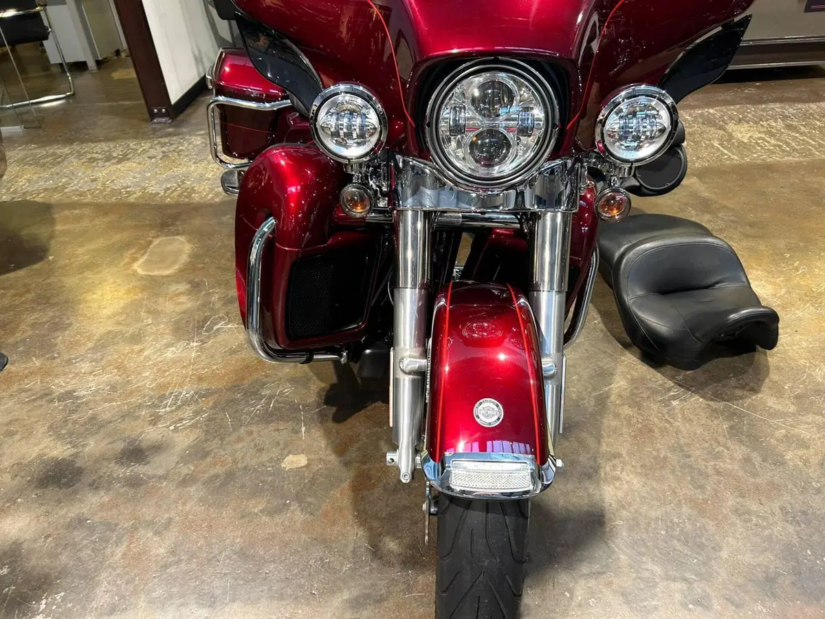 Harley-Davidson 107 Electra Glide Ultra Limited (2017 - 18) - FLHTK (4)