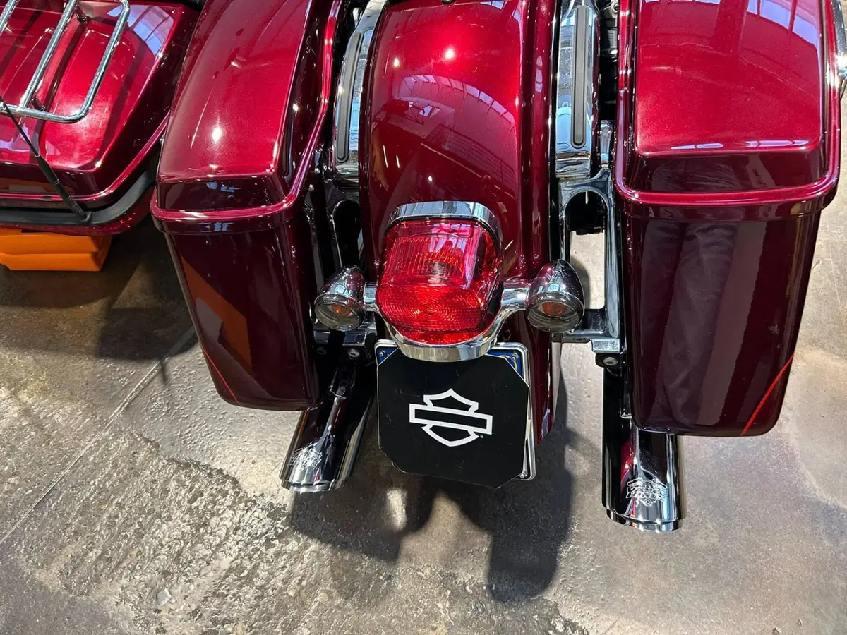 Harley-Davidson 107 Electra Glide Ultra Limited (2017 - 18) - FLHTK (5)