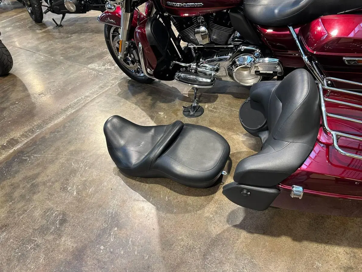 Harley-Davidson 107 Electra Glide Ultra Limited (2017 - 18) - FLHTK (8)