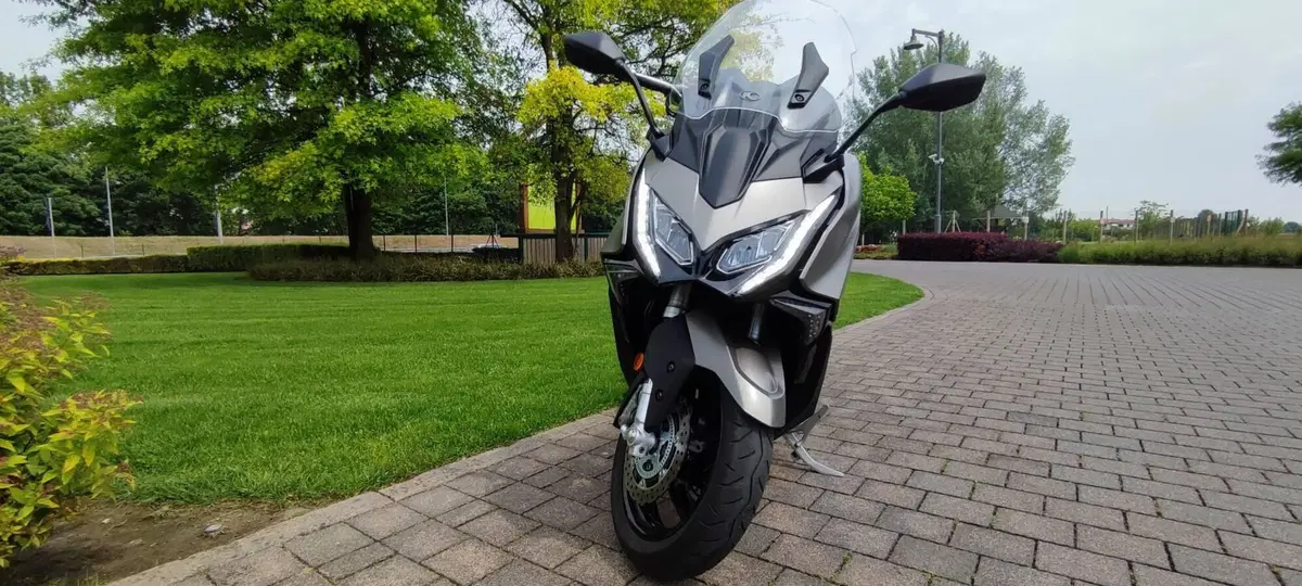 Kymco AK 550 Premium (2023 - 25)