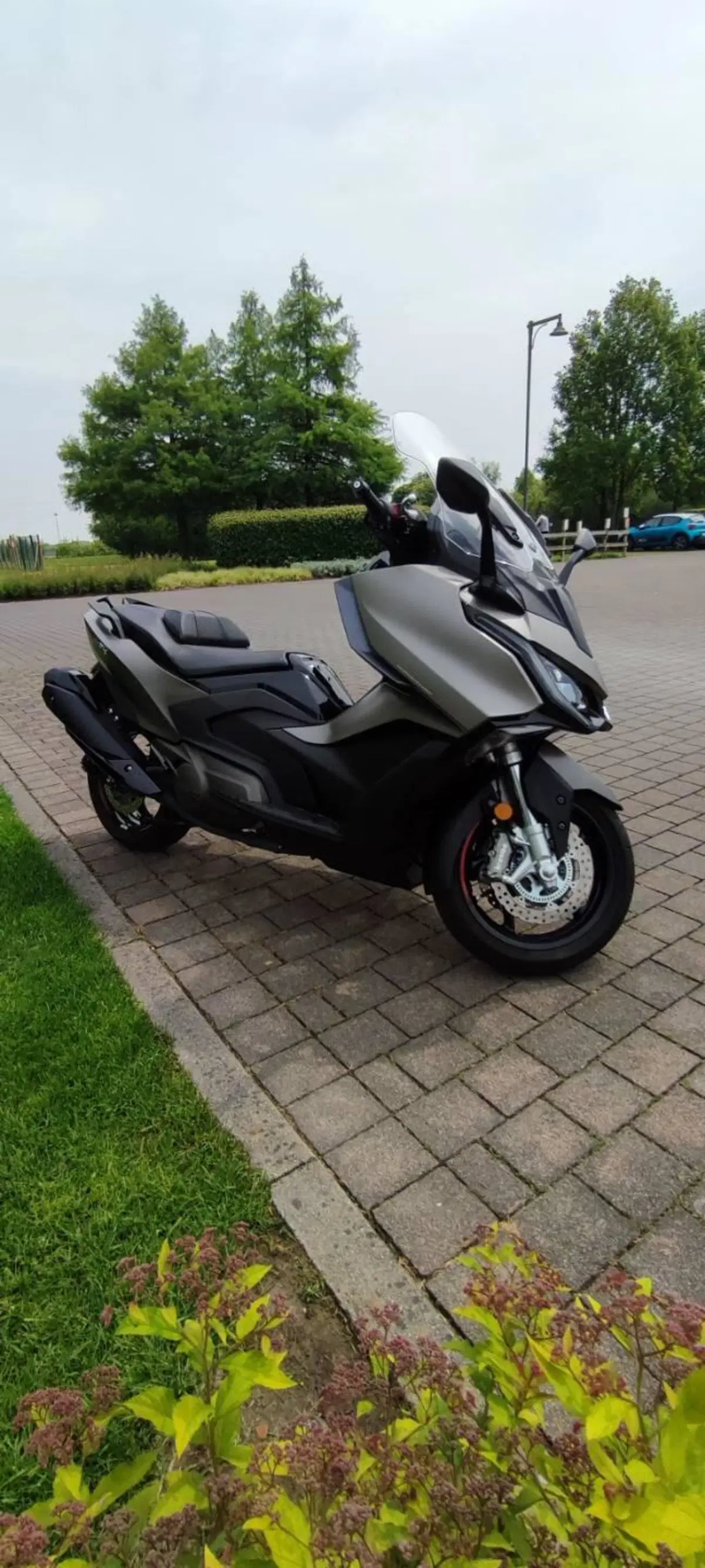 Kymco AK 550 Premium (2023 - 25) (2)