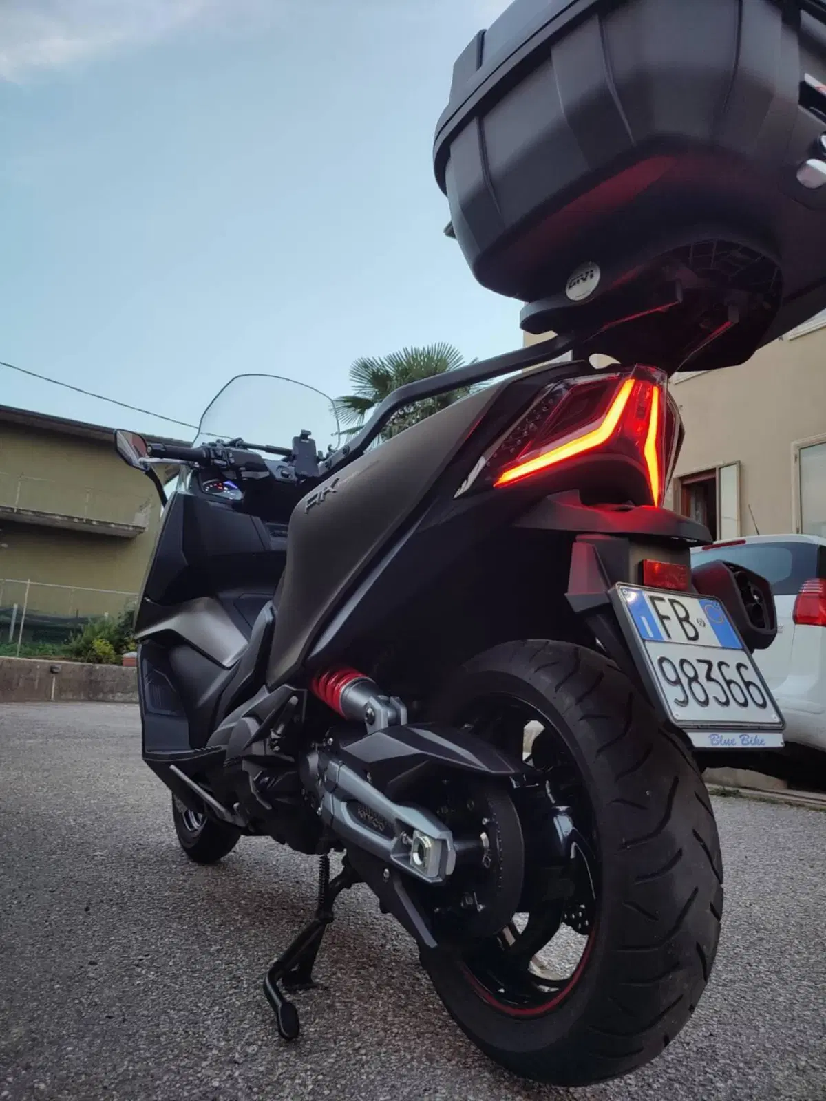 Kymco AK 550 Premium (2023 - 25) (7)