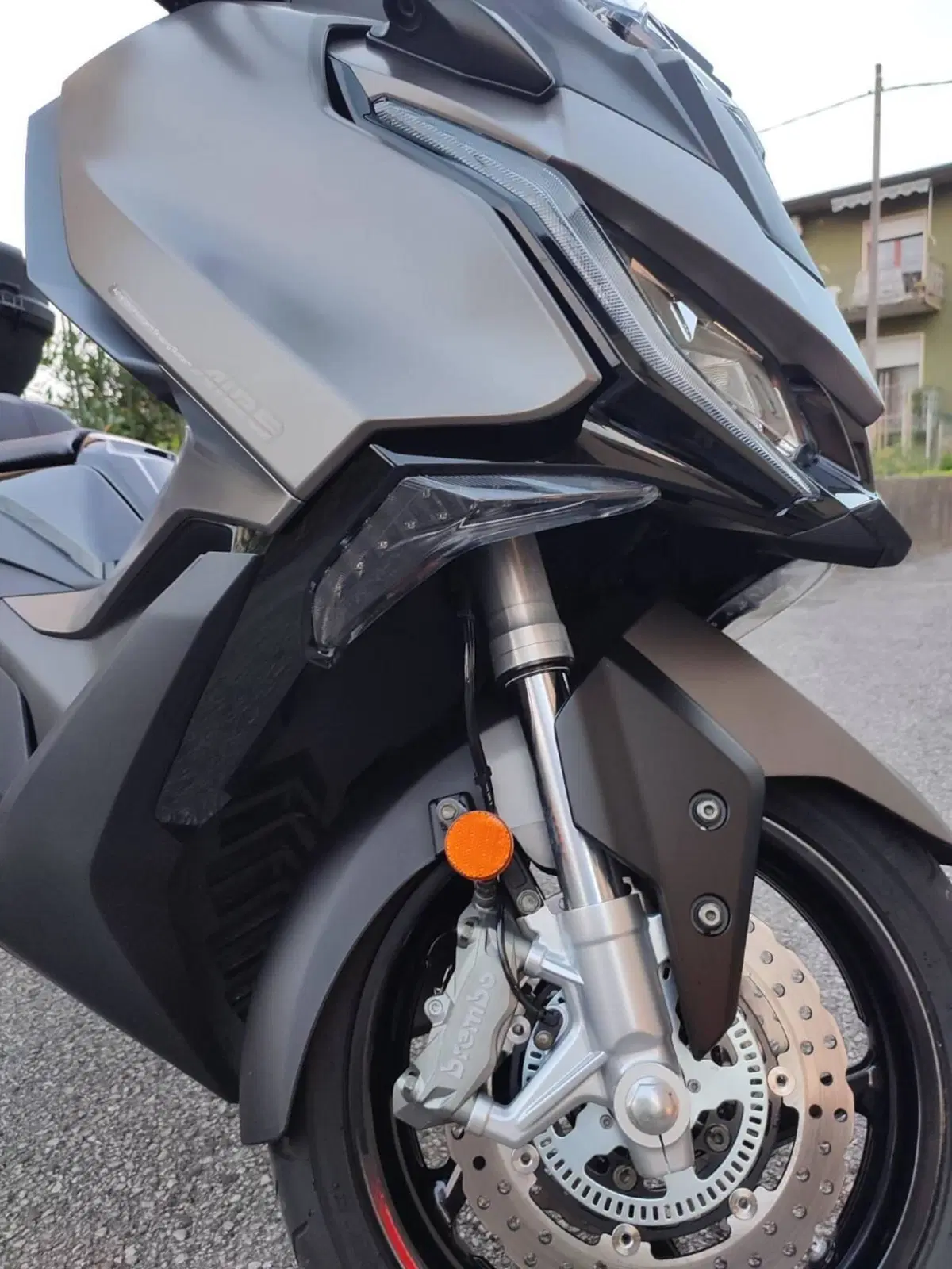 Kymco AK 550 Premium (2023 - 25) (10)