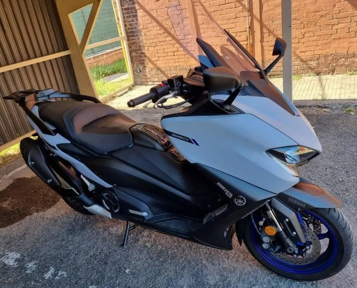 Yamaha T-Max 560 (2020 - 21) (4)