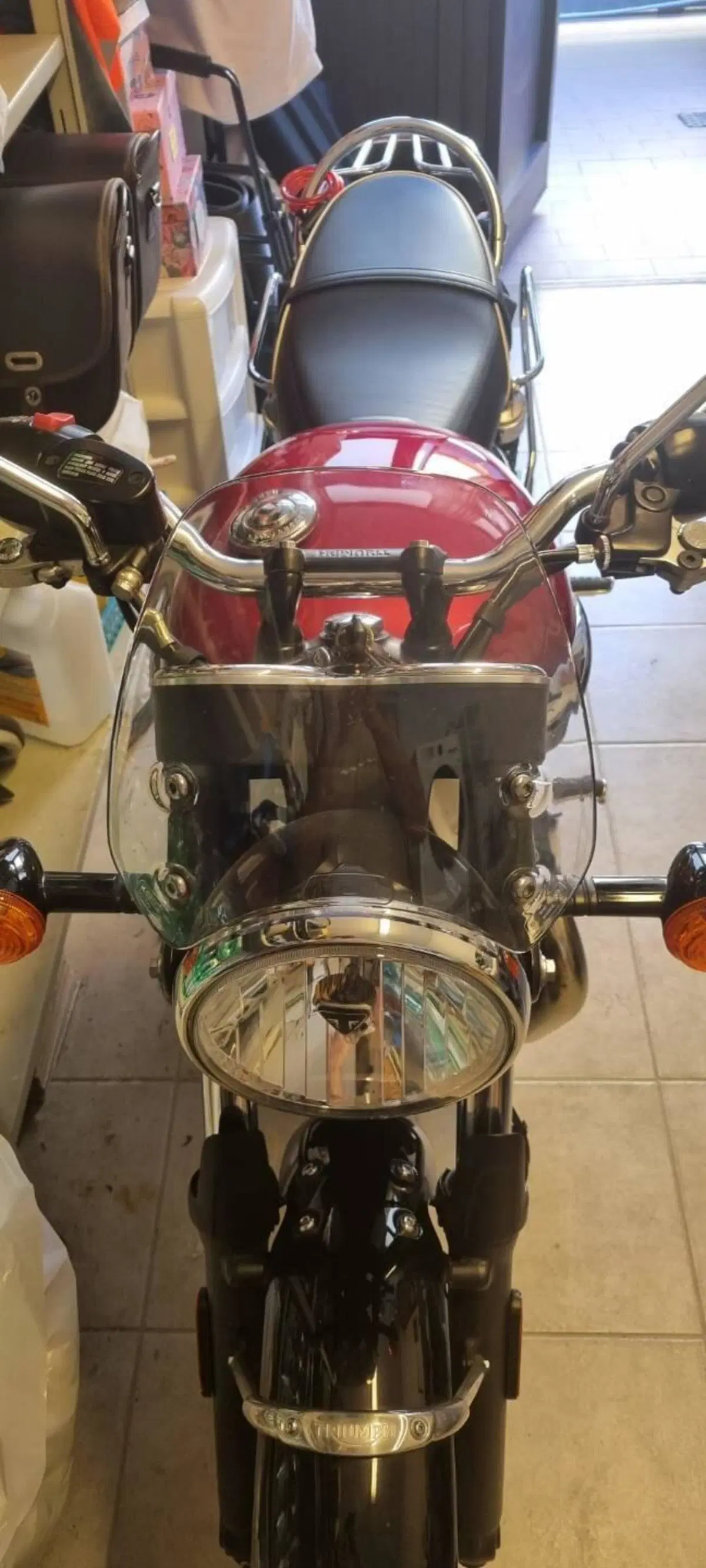 Triumph Bonneville T100 (2021 - 25) (8)