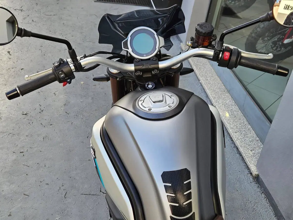 CFMOTO 700CL-X Heritage (2021 - 26) (7)