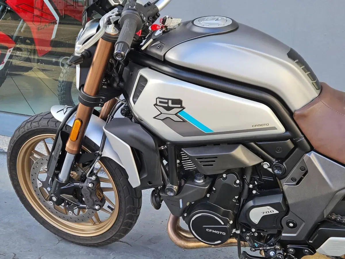 CFMOTO 700CL-X Heritage (2021 - 26) (10)