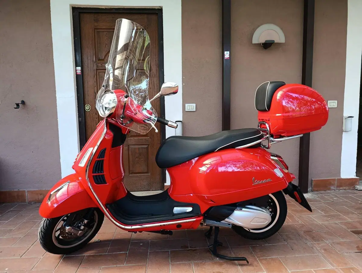 Vespa GTS 300 Super (2023 - 24) (6)