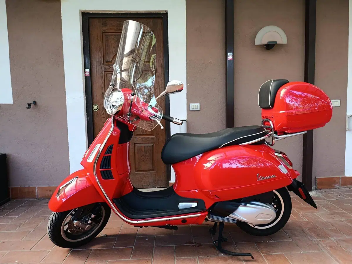 Vespa GTS 300 Super (2023 - 24) (8)