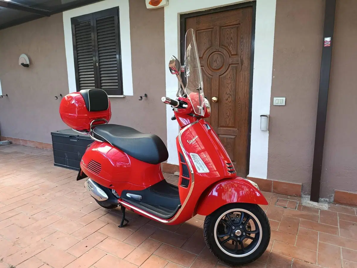Vespa GTS 300 Super (2023 - 24) (16)