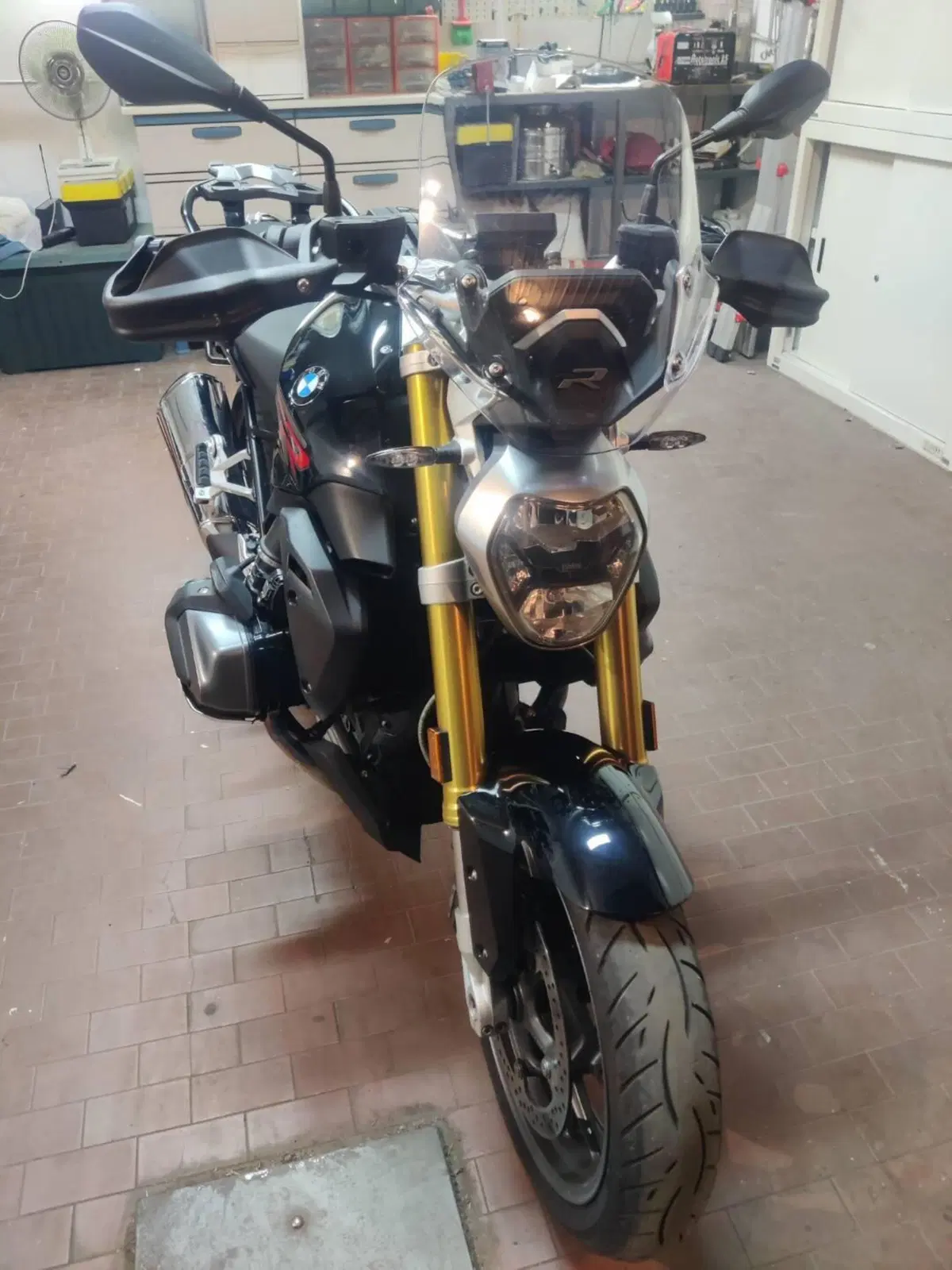 Bmw R 1250 R (2021 - 25) (4)