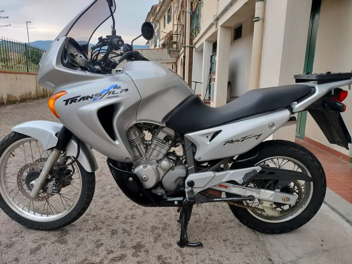 Honda Transalp XL 650V (2000 - 04) (2)
