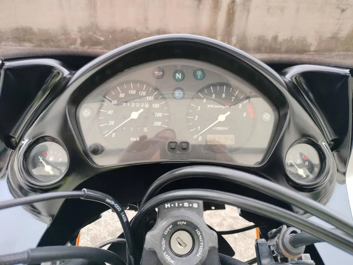 Honda Transalp XL 650V (2000 - 04) (4)