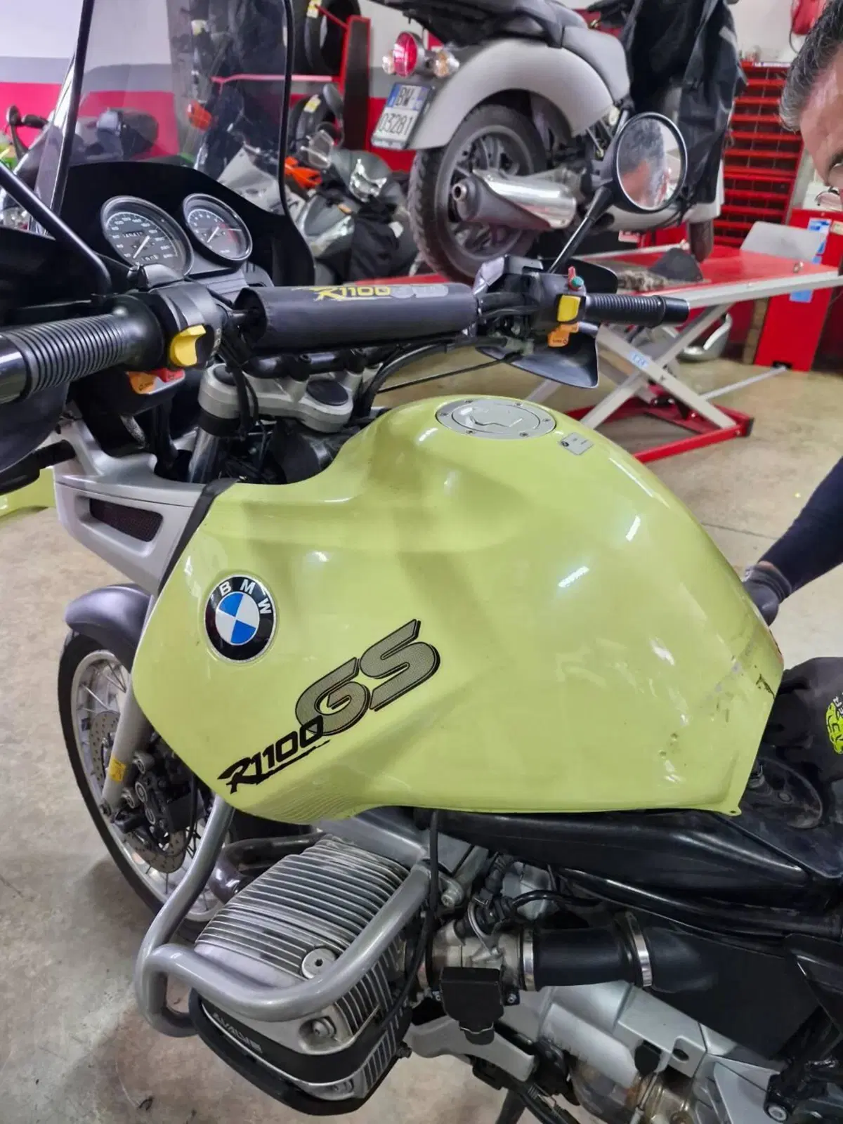 Bmw R1100GS (4)