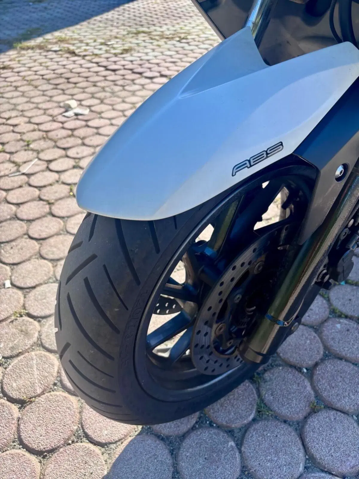 Yamaha X-Max 400 ABS (2013 - 16) (11)