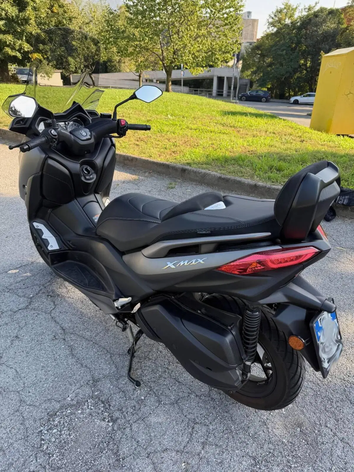 Yamaha X-Max 300 ABS (2017 - 20) (3)