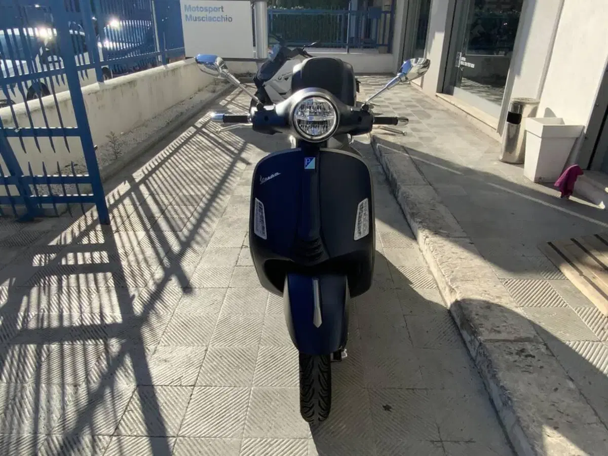 Vespa GTS 300 (2023 - 24) (5)
