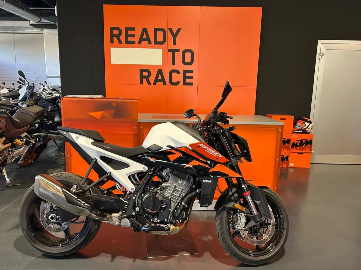 KTM 990 Duke (2024 - 26)