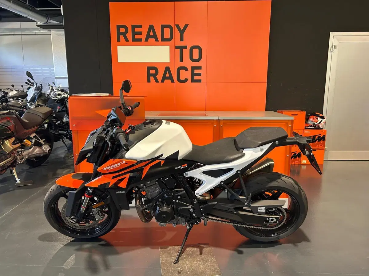 KTM 990 Duke (2024 - 26) (2)