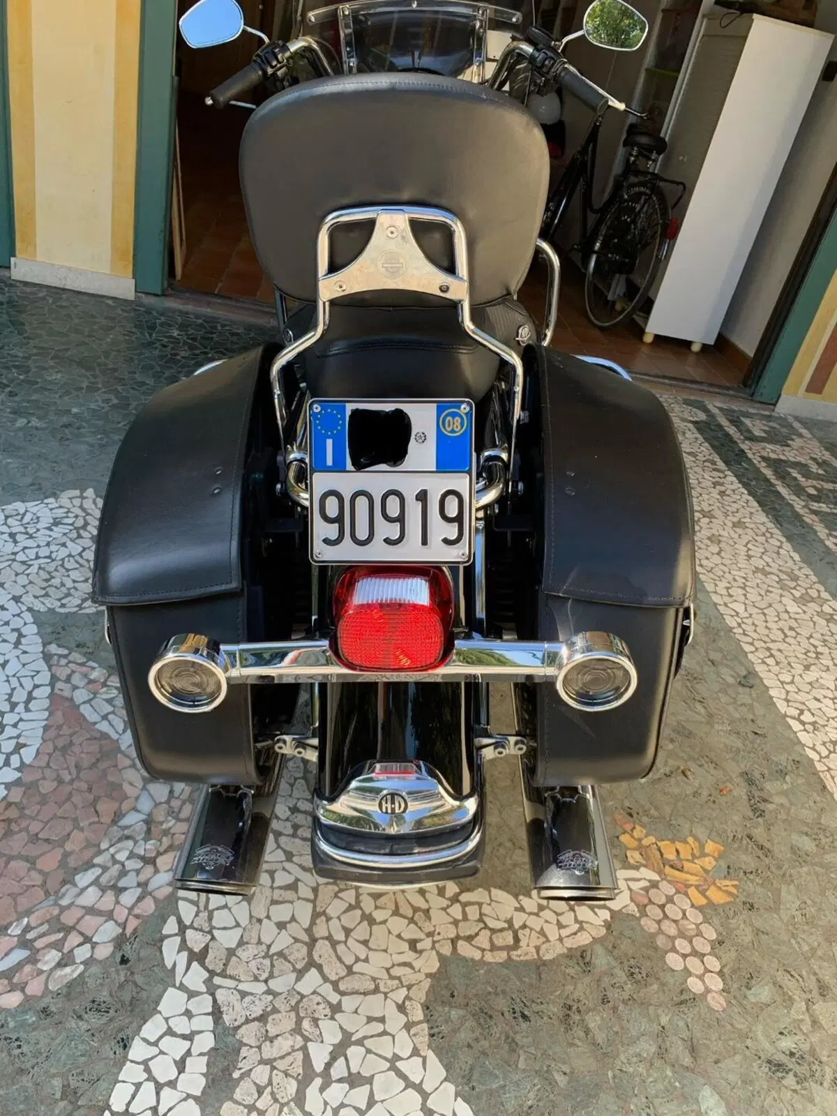 Harley-Davidson 1584 Road King Classic (2007 - 10) - FLHRC (4)