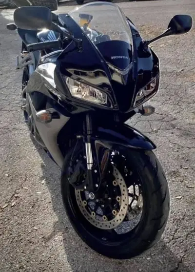 Honda CBR 600 RR (2007 - 08) usata