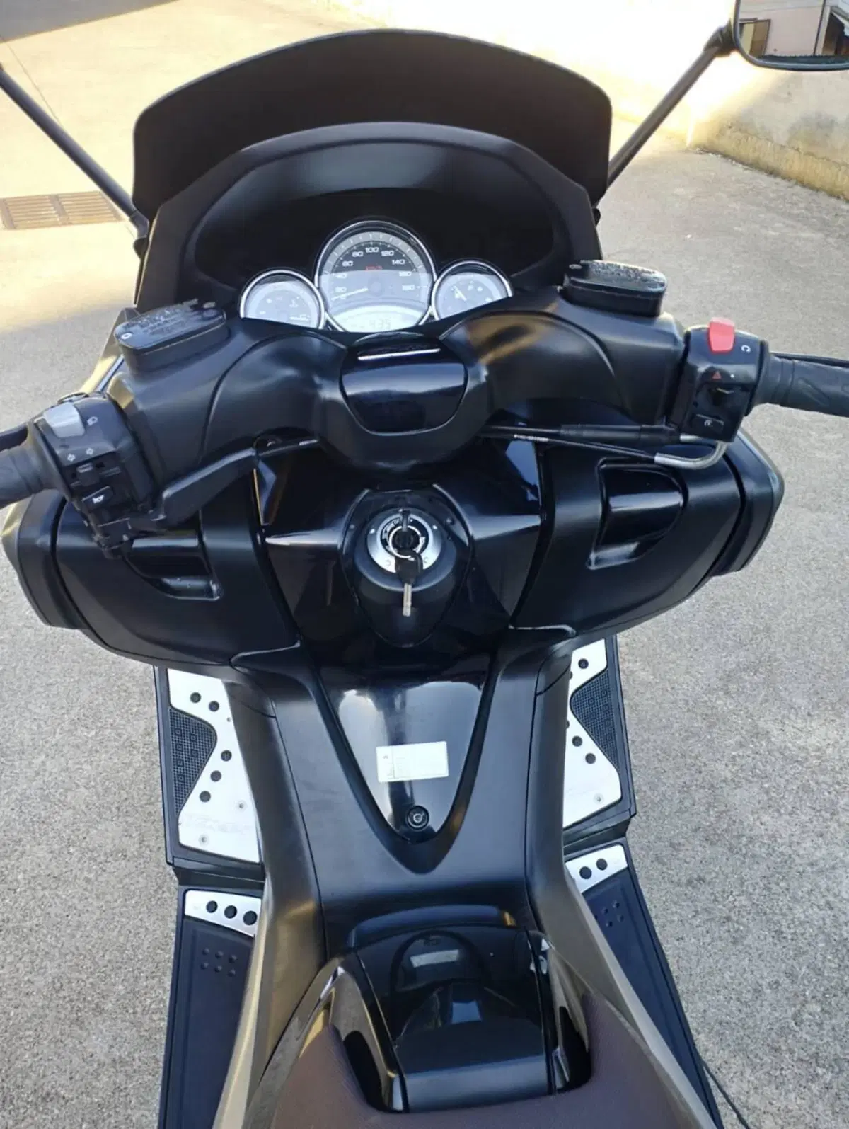 Yamaha T-Max 500 (2008 - 12) (4)