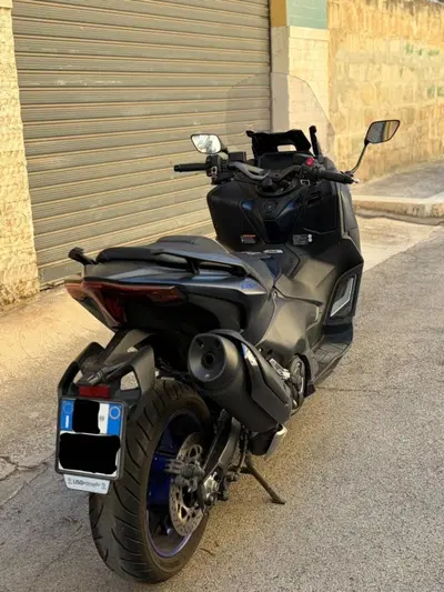 Yamaha T-Max 560 (2022 - 24) usata