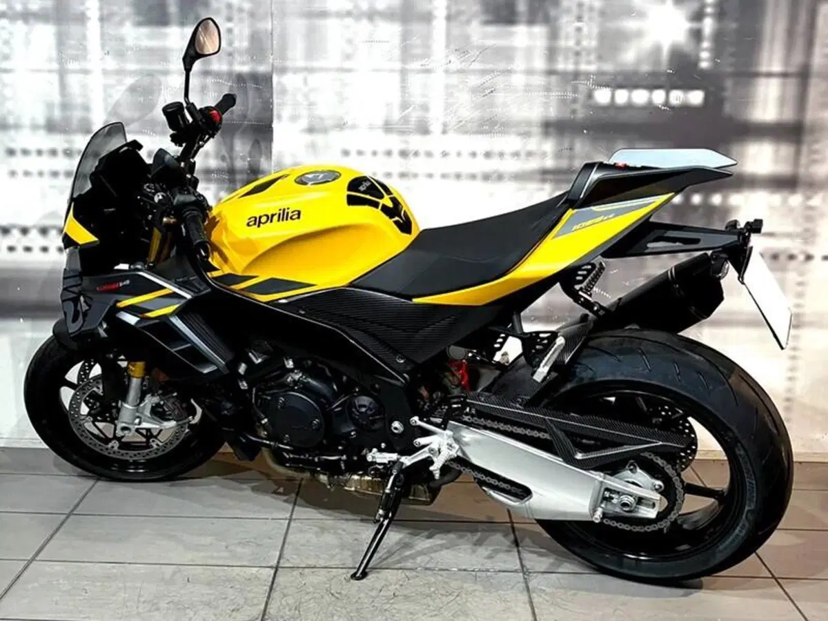 Aprilia Tuono V4 (2025 - 26) (3)
