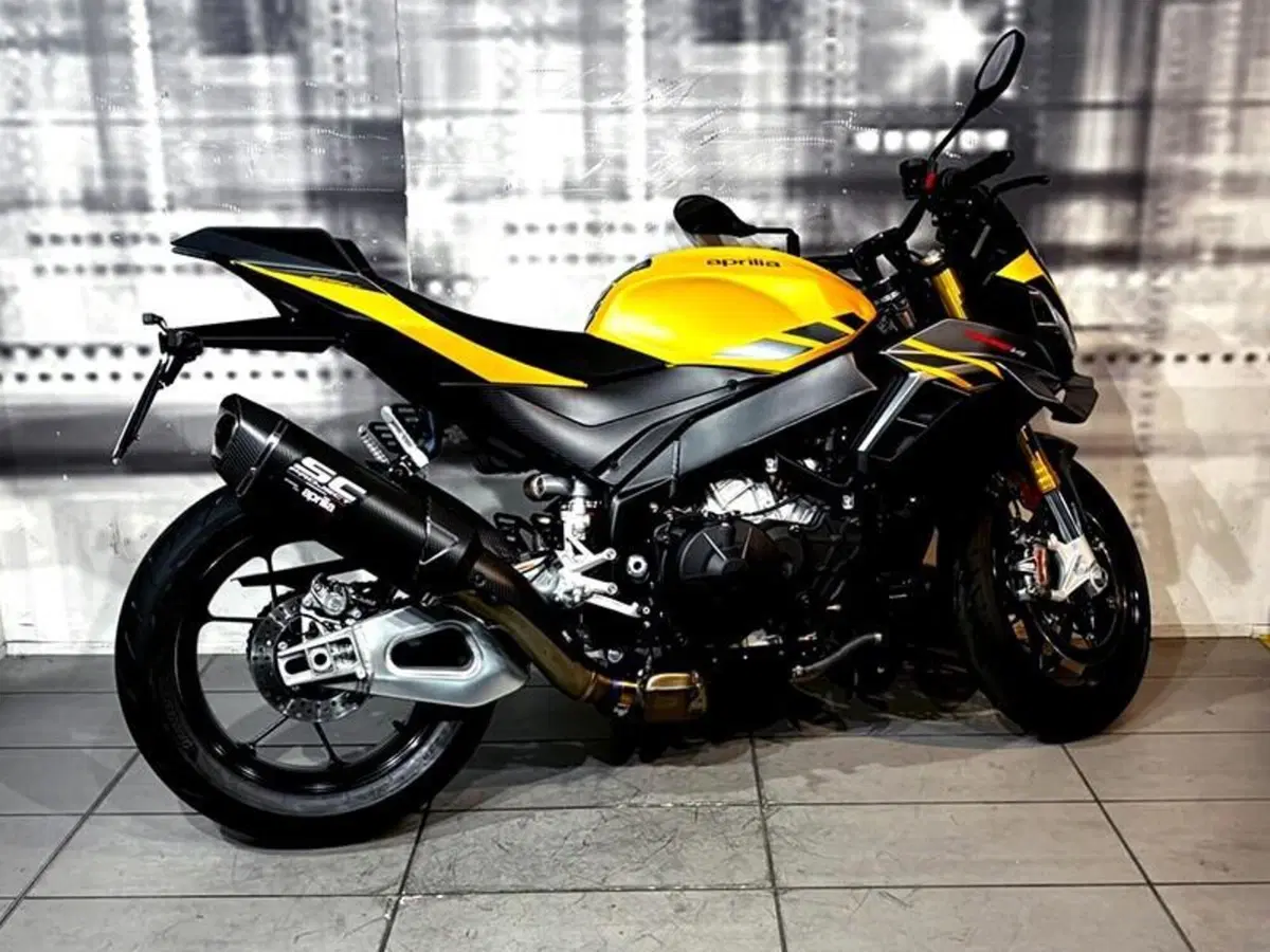 Aprilia Tuono V4 (2025 - 26) (4)