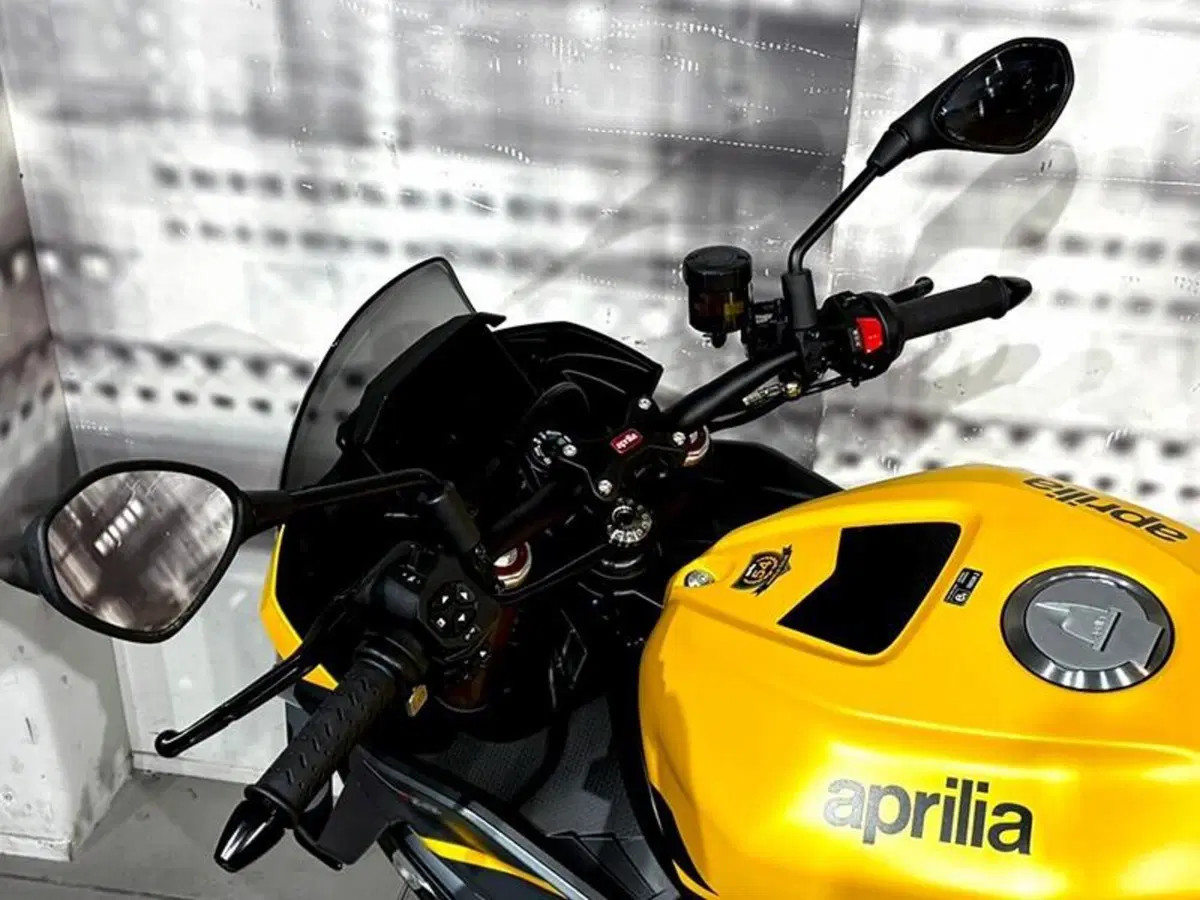 Aprilia Tuono V4 (2025 - 26) (5)