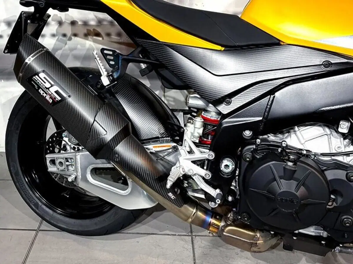 Aprilia Tuono V4 (2025 - 26) (7)