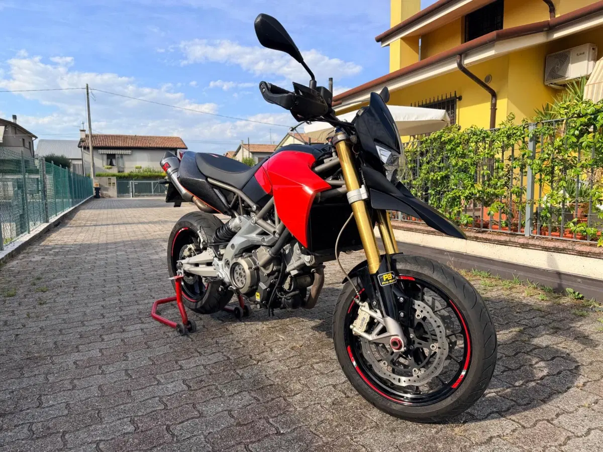 Aprilia Dorsoduro 750 (2009 - 14) (3)