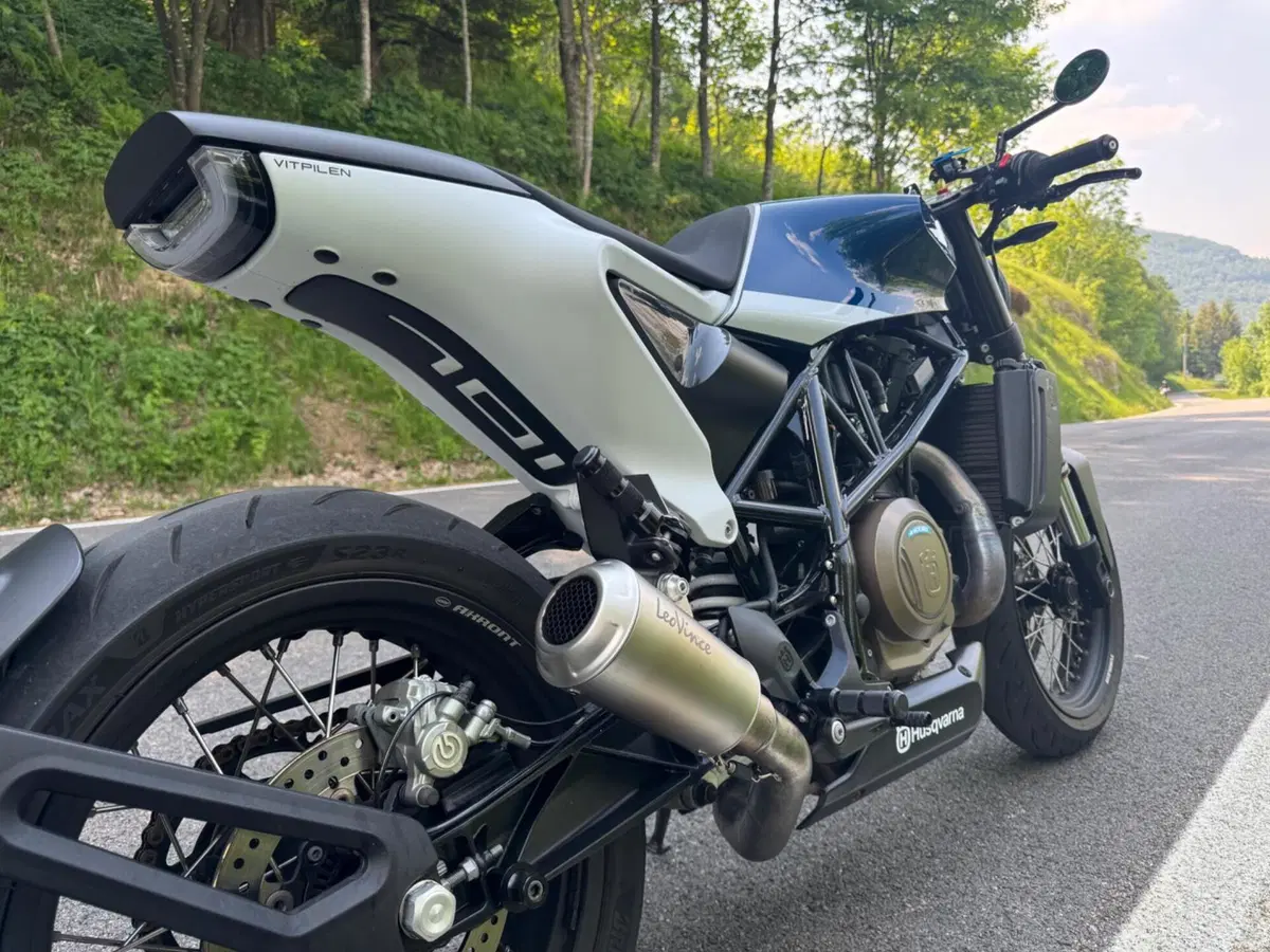 Husqvarna Vitpilen 701 (2020) (9)