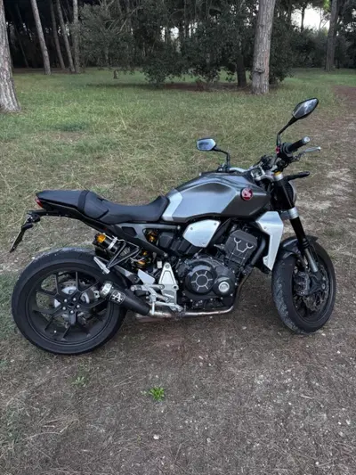 Honda CB 1000 R + Neo Sport Cafè (2019 - 20) usata