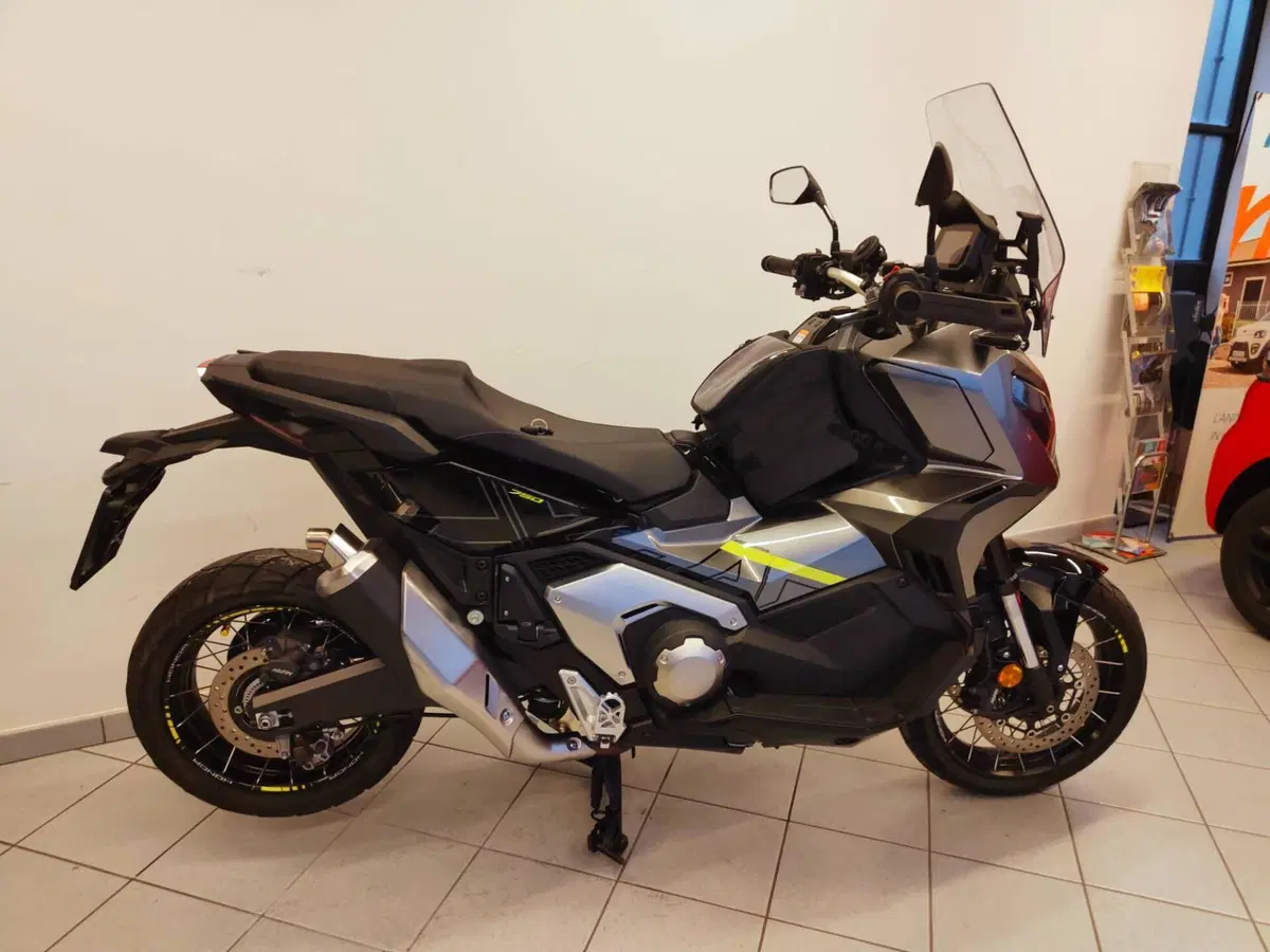 Honda X-ADV 750 DCT (2021 - 24) (7)