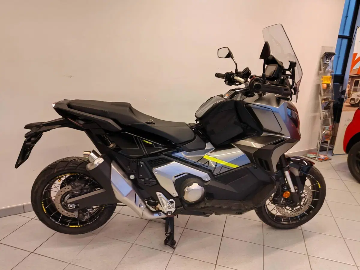 Honda X-ADV 750 DCT (2021 - 24) (8)
