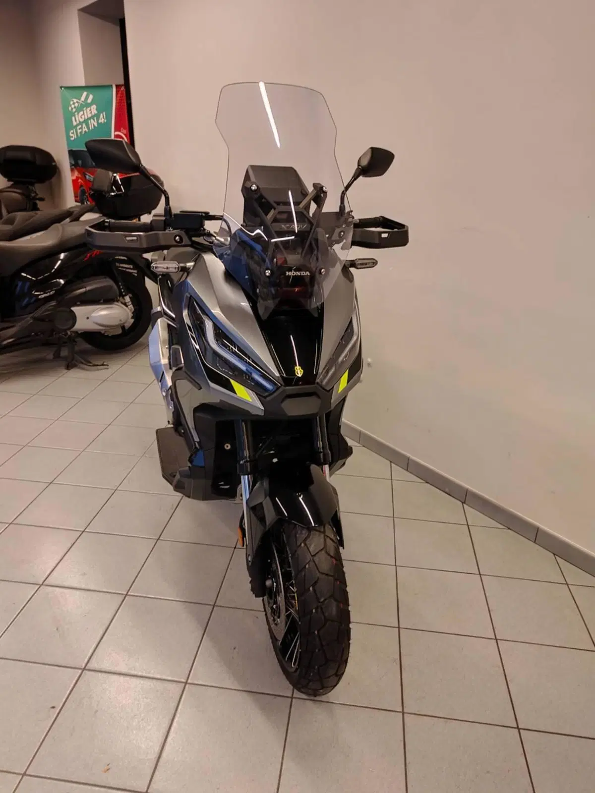 Honda X-ADV 750 DCT (2021 - 24) (13)