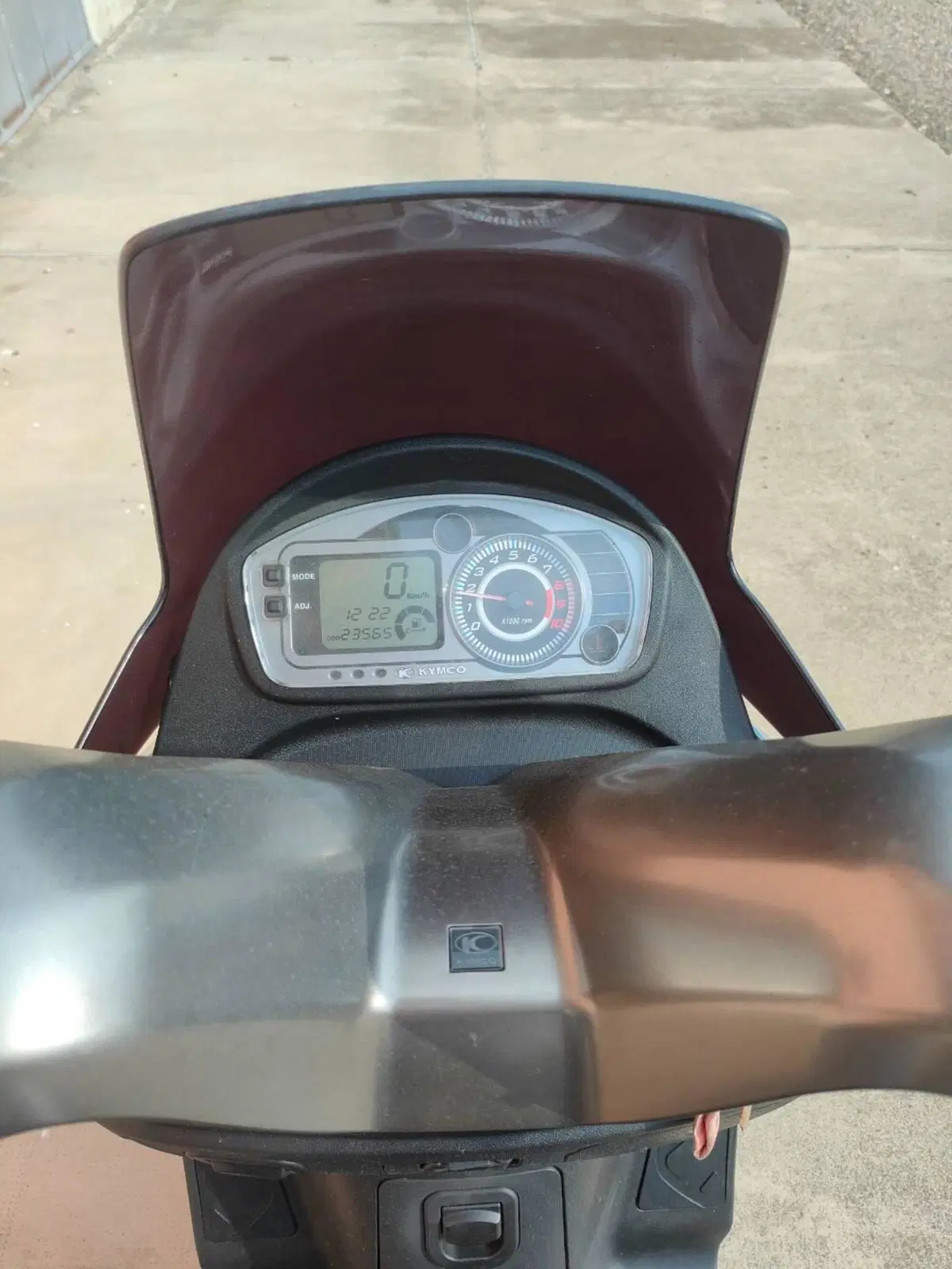 Kymco G-Dink 300i (2011 - 17) (3)