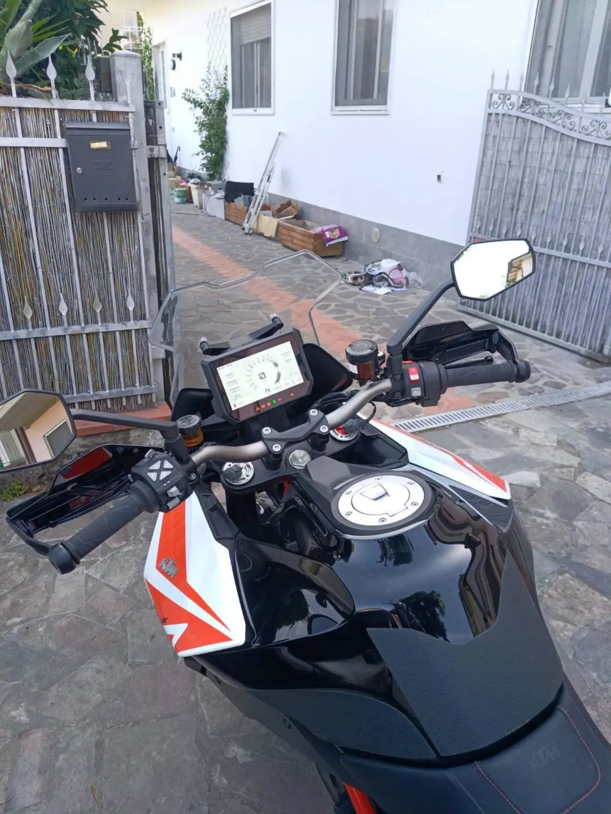 KTM 1290 Super Duke GT (2019 - 20) (2)