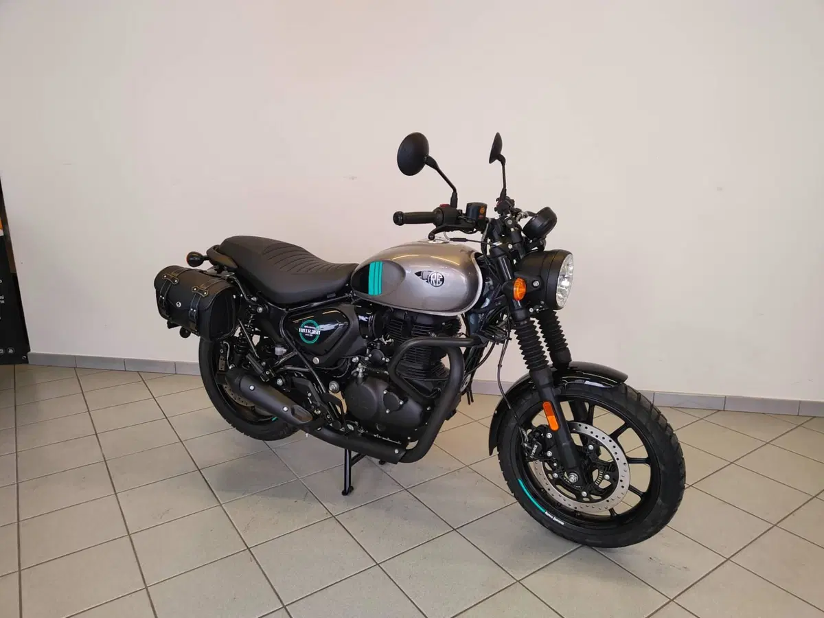 Royal Enfield HNTR 350 (2022 - 26) (10)