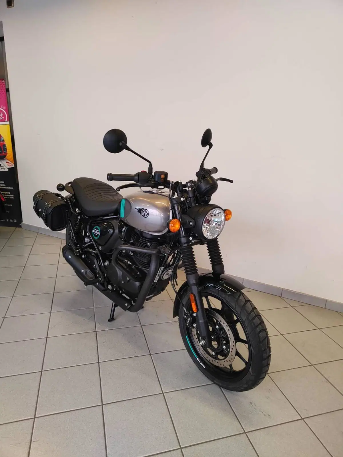 Royal Enfield HNTR 350 (2022 - 26) (12)